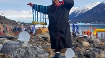 Imagen de Roxana Pescader, de Río Negro, es la Reina absoluta en aguas frías: ganó ocho oros en El Calafate