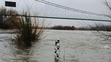Alerta en Chubut por la crecida del río Azul: operativos y recomendaciones en Lago Puelo