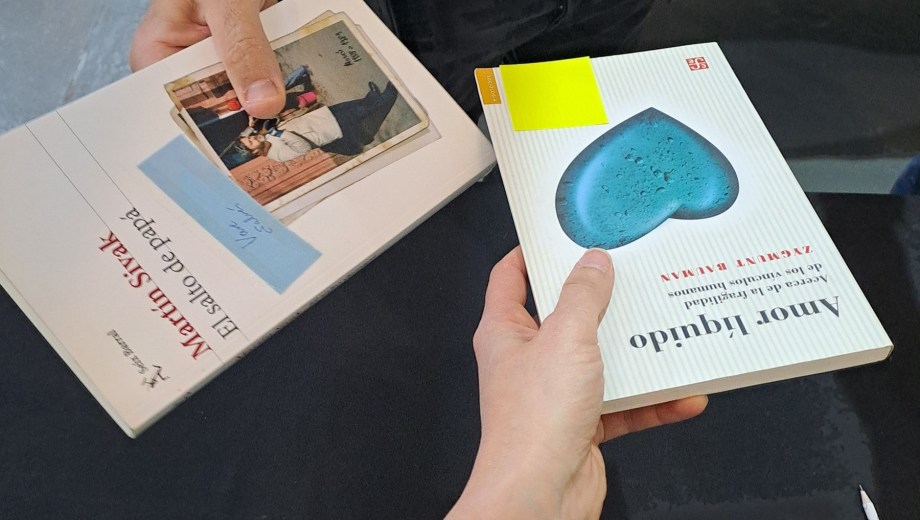 Vanesa Salmén impulsó un "tinder" de libros en redes sociales. Foto: Gentileza.  