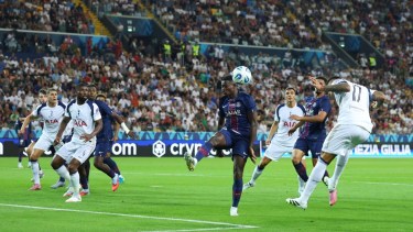 Cuti Romero hizo un gol, pero no alcanzó: PSG le ganó la Supercopa de Europa al Tottenham
