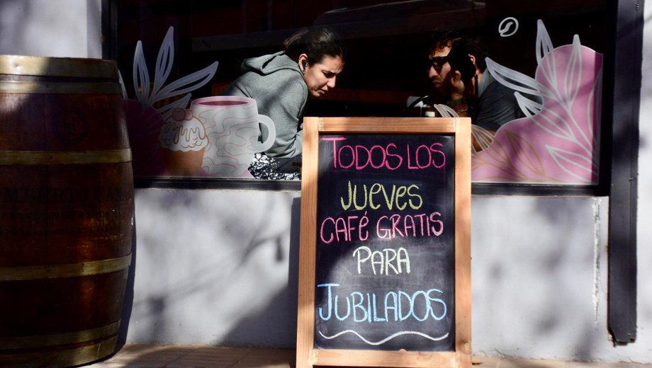 Café Buenos Aires: todos los jueves café gratis para jubilados. Foto: Matías subat. 