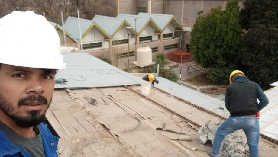 Gabriel Muñoz junto al equipo. Foto: Gentileza. 
