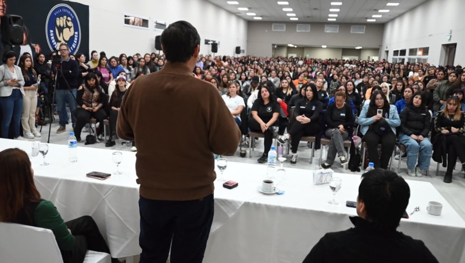 "Venimos a poner esta estructura al servicio de quienes quieran participar", aseguró Marcelo Rucci.