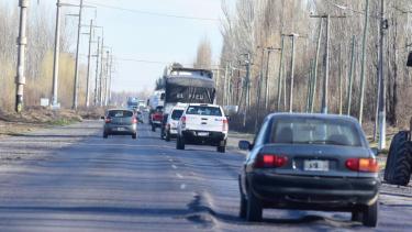 Las ampliaciones de las rutas que van a Vaca Muerta están llenas de obstáculos