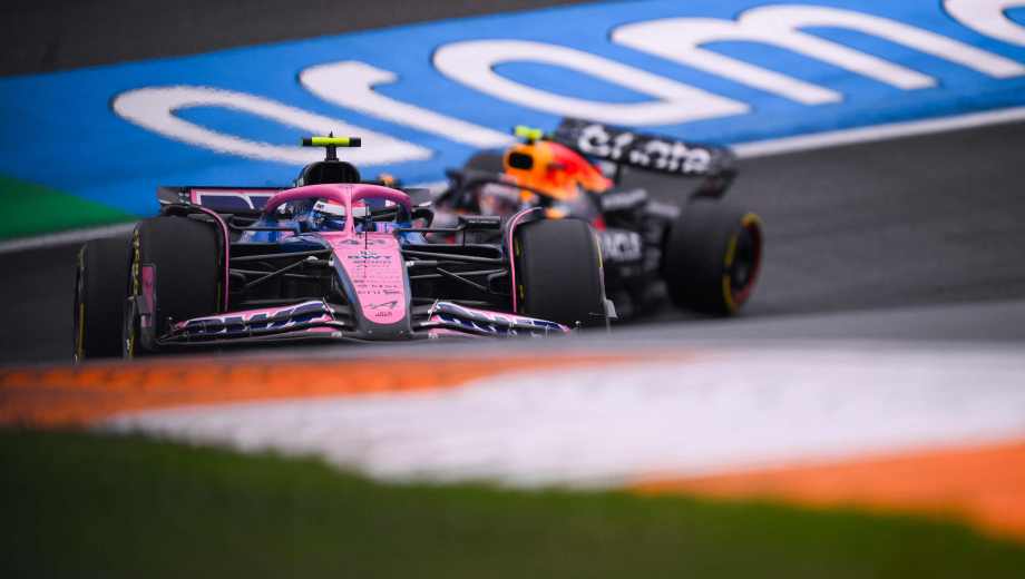 Colapinto terminó por primera vez entre los 10 primeros de una práctica de F1 con Alpine. (Photo by JOHN THYS / AFP)