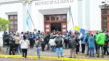 Marcelo Román, intendente de Allen, afirmó que quieren «derrocarlo» y reveló que Weretilneck no le responde