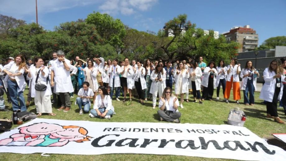 Se presentaron 117 aspirantes para las residencias en los hospitales. Foto: Gentileza NA. 
