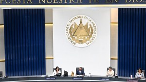 El presidente de El Salvador, Nayib Bukele con vía libre para su reelección indefinida