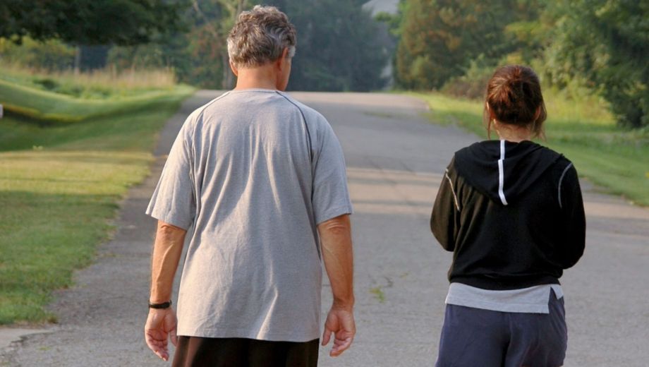 Cada paso cuenta: no se trata de alcanzar una cifra exacta, sino de hacer del movimiento un hábito cotidiano.