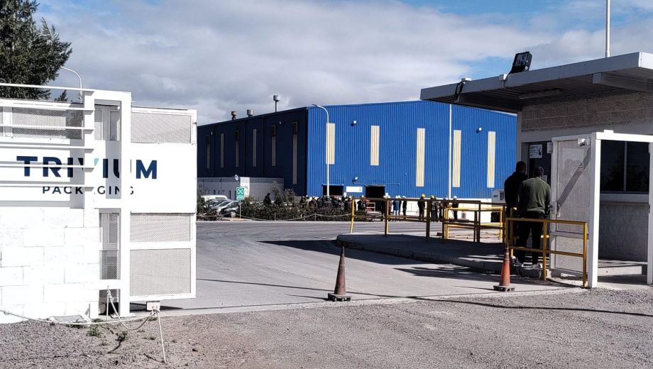 Explosión en una fábrica de Chubut. Foto: Canal 12 web