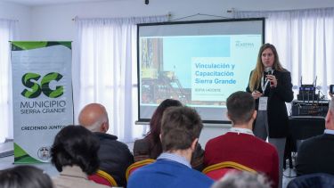 Empresarios y emprendedores se capacitan en Sierra Grande para ser proveedores de los proyectos energéticos