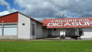 Frigorífico de Chubut en crisis: sueldos sin pagar y producción frenada, la denuncia de los trabajadores