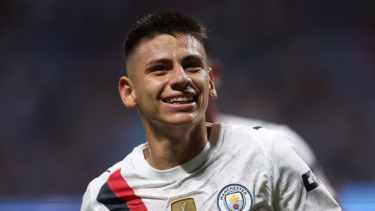 Es oficial: el Diablito Echeverri deja Manchester City y jugará en Alemania