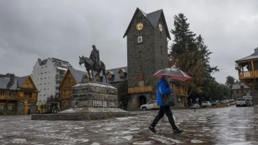 Los peores horarios de la lluvia este domingo en Neuquén y Río Negro: ¿El agua se queda todo el lunes?