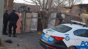 Quién era el hombre que murió en un incendio en Roca este martes: qué se sabe del origen del fuego
