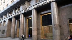 El Gobierno negó una intervención estatal en el tipo de cambio: «No se ha usado ni un solo dólar del FMI»