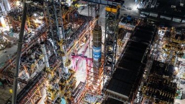 YPF instaló un nuevo reactor fabricado por IMPSA en la refinería de Luján de Cuyo