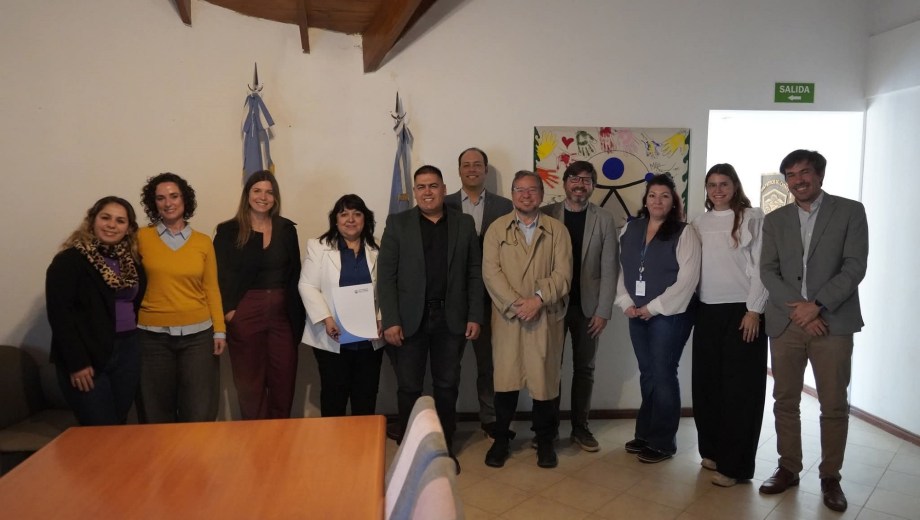 El intendente Gonzalo Nuñez y las empresas Pampa Energía, TGS, Pluspetrol y Shell presentaron un proyecto para orientar esfuerzos conjuntos.