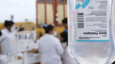 La Anmat prohibió la comercialización de un suero: alerta por un laboratorio con «deficiencias críticas»
