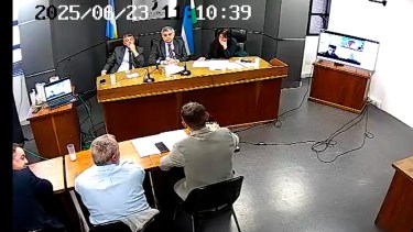 Esto es en Off: la comparencia de un ministro frente a un Tribunal penal