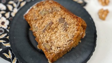 Lucite con esta torta de miel especiada y nueces