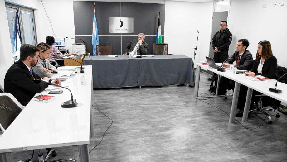 La audiencia de formulación de cargos se desarrolló en Viedma y tuvo restricciones en la publicidad. Foto: Marcelo Ochoa