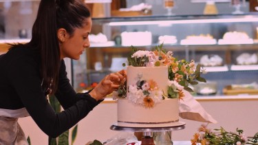 Yvonne es pastelera y emprendedora en su tierra natal, Chos Malal