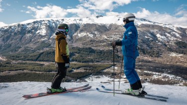 El cerro que sigue abierto en Neuquén: Lago Hermoso todavía vive el invierno
