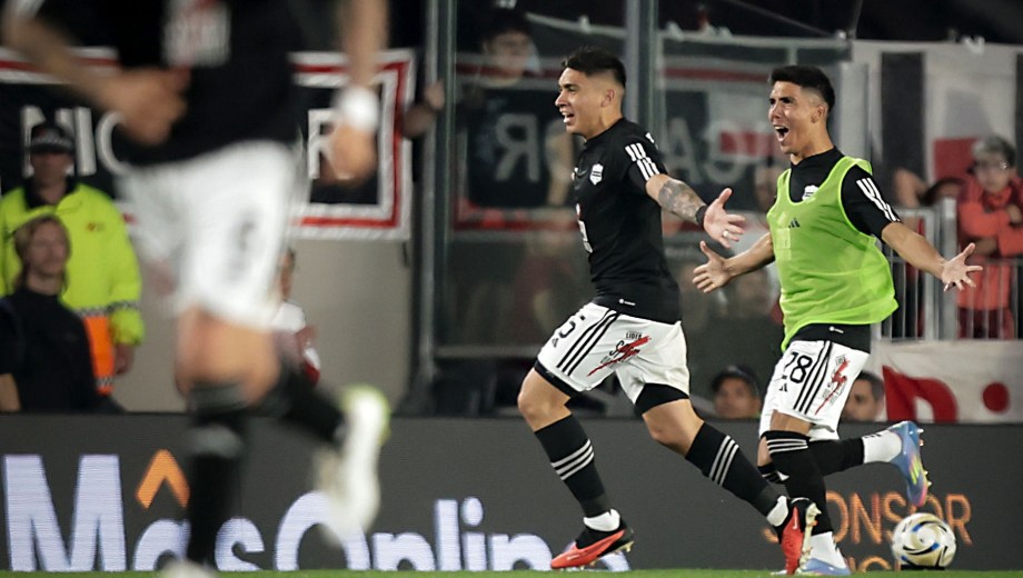 Deportivo Riestra le gana a River en el Monumental. Foto: FBaires.