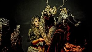 «Una trinchera (y se escuchan risas)»: las brujas como un origen de los miedos