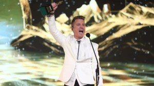 La reacción de Santiago del Moro al anunciarse a sí mismo como ganador del Martín Fierro de Oro