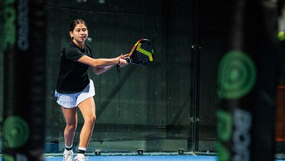 Luciana Zapata clasificó como N°1 Sub 18 al Mundial de pádel de España.