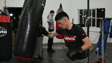 Noche de boxeo en Cutral Co: «Kelo» Nieva es el crédito local y «El Misil» Isla pelea en la estelar