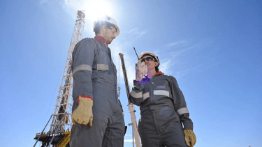 Río Negro otorgó la primera concesión petrolera no convencional a PAE y Tango Energy