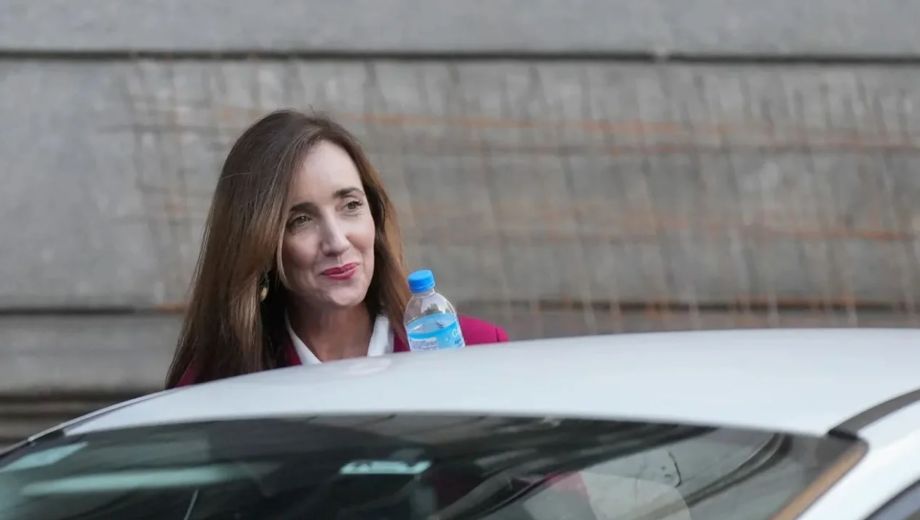 Villarruel votó en el Colegio Cristo Rey. 