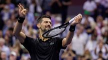 Imagen de Novak Djokovic dio una clase magistral en el US Open y le sacó un récord a Roger Federer