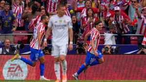 Julián Álvarez, genial: dos goles en el inolvidable 5-2 del Atlético sobre el Real Madrid