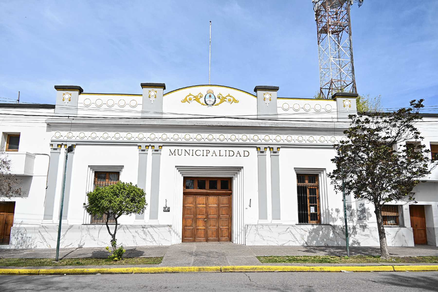 El nuevo intendente interino de Allen presentó su gabinete y buscará reunirse con Weretilneck
