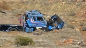 Terror en la Ruta 43 en Andacollo: un camión sin frenos volcó y desbarrancó 40 metros