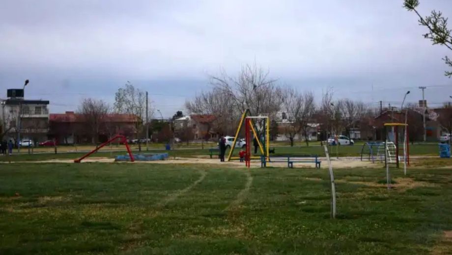 Martes gris y con aire frío en el Alto Valle. Foto: Andrés Maripe.
