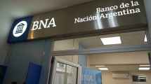 Imagen de Fraude filmado en el Banco Nación: procesaron a una empleada por extraer casi $1 millón de cuentas de clientes