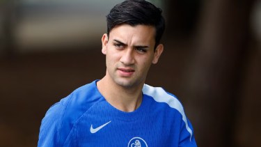 Facundo Buonanotte fue incluido en la lista del Chelsea para disputar la Champions League