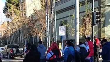 Familias pidieron por una pista de patín carrera frente a Casa de Gobierno de Neuquén