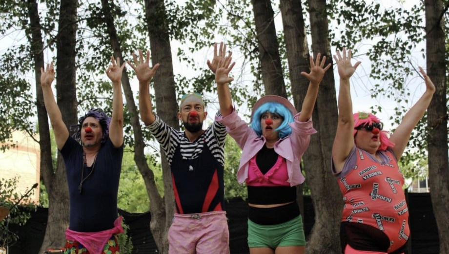 La obra conecta la sensibilidad del clown con temas sociales que atraviesan a la comunidad patagónica. Foto gentileza. 