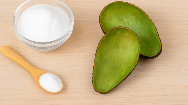 El truco casero con cáscaras de palta y bicarbonato para limpiar y desodorizar tu hogar