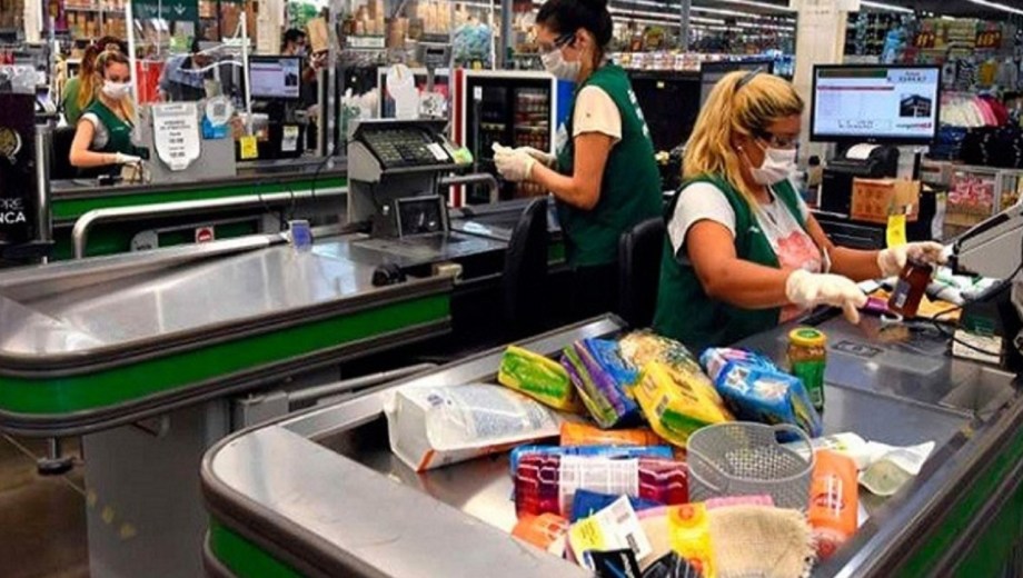 Día del Empleado de Comercio. 