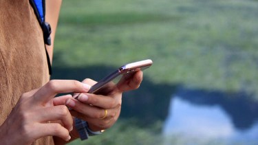 Cómo funcionan las estafas telefónicas con llamadas del exterior y cómo evitar caer