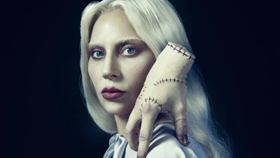 Lady Gaga en Merlina 2, la serie de Netflix. 