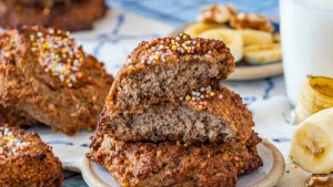 Cómo hacer galletitas de banana crocantes en 10 minutos sin manteca 