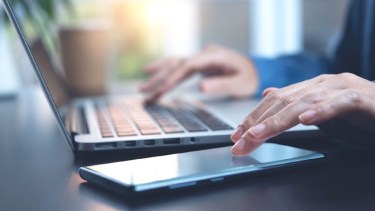 De la teoría a la acción: especialistas debatieron sobre la educación en tiempos de IA